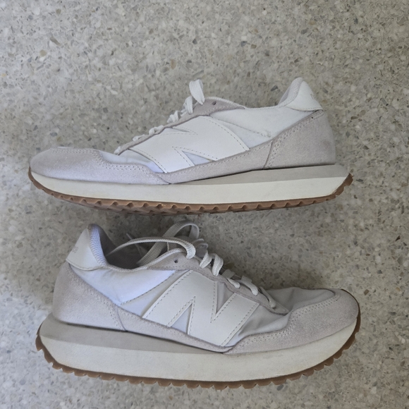 New Balance 237 - Picture 10 of 15